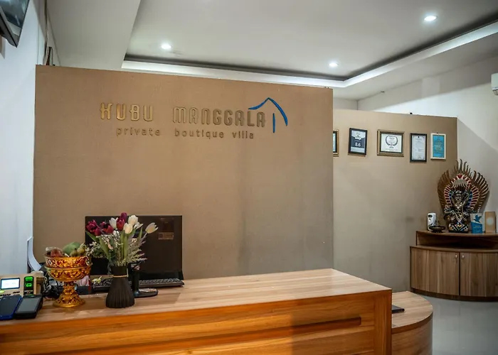 Kubu Manggala Seminyak (Bali)