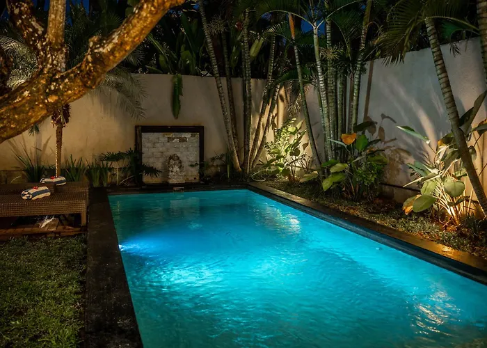 Kubu Manggala * Seminyak (Bali)