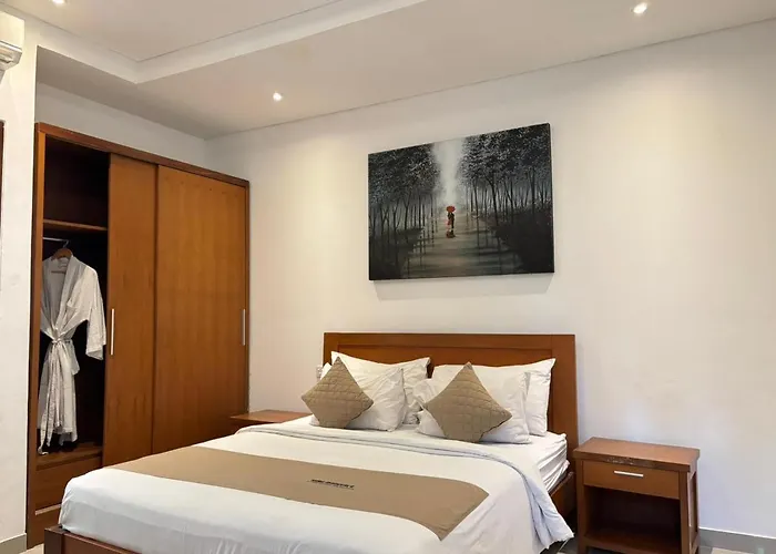 Kubu Manggala Seminyak (Bali)