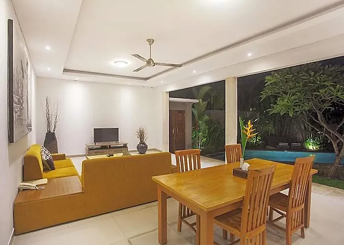 Kubu Manggala * Seminyak (Bali)