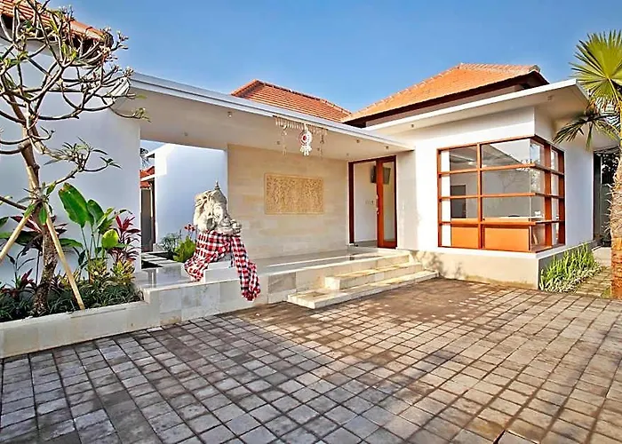 Kubu Manggala Villa