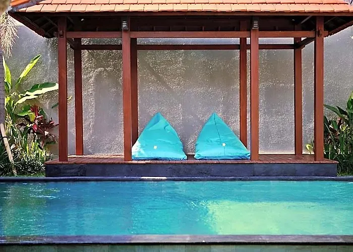 Kubu Manggala Villa